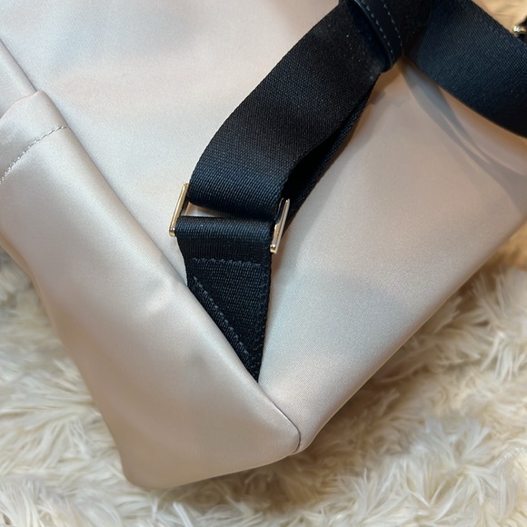 🎉Host Pick🎉Kate Spade Chelsea Large Nylon Warm Beige Backpack - Picture 6 of 15